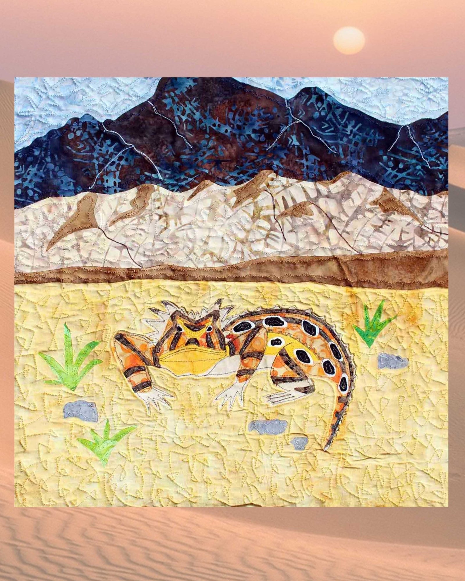 The Horned Lizard Quilt Pattern Download - Raspberry Lane Crafts