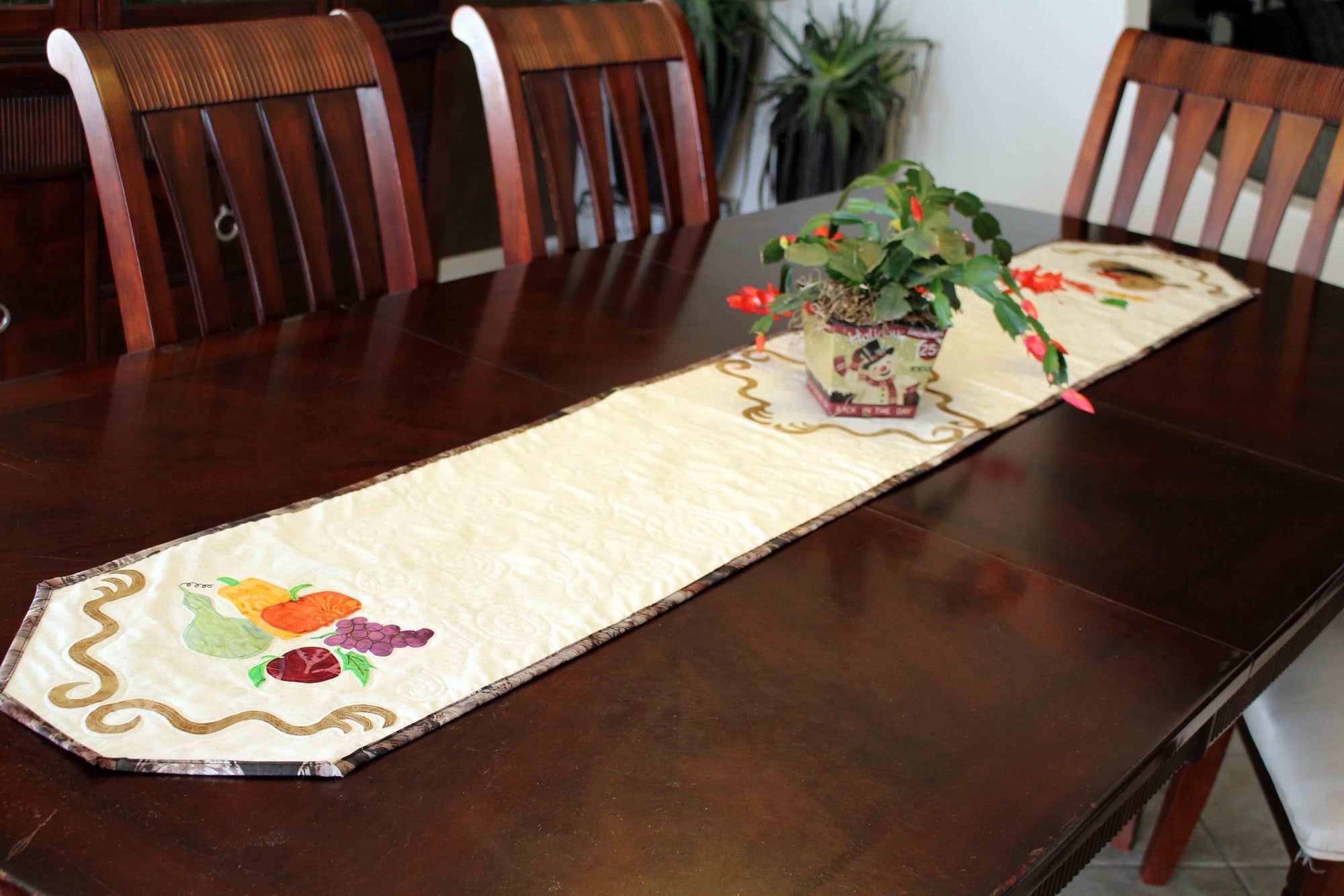 Turkey and Apples Table Runner Quilt Pattern Download - Raspberry Lane Crafts