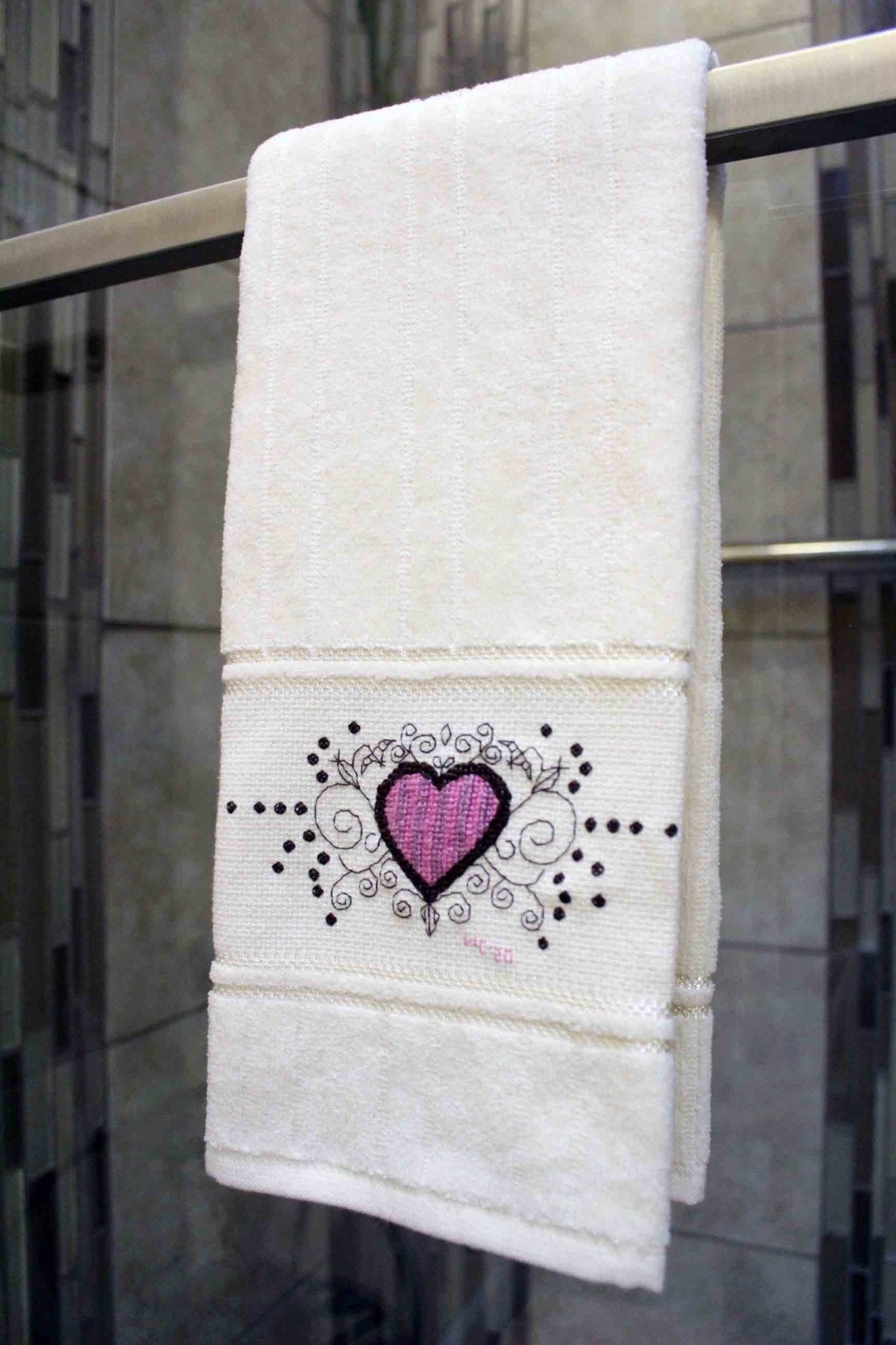Valentine Towels Cross Stitch Pattern Download - Raspberry Lane Crafts